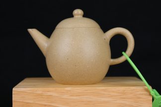 Return of the Dragon aka Ben Shan Lv Ni Dragon Egg